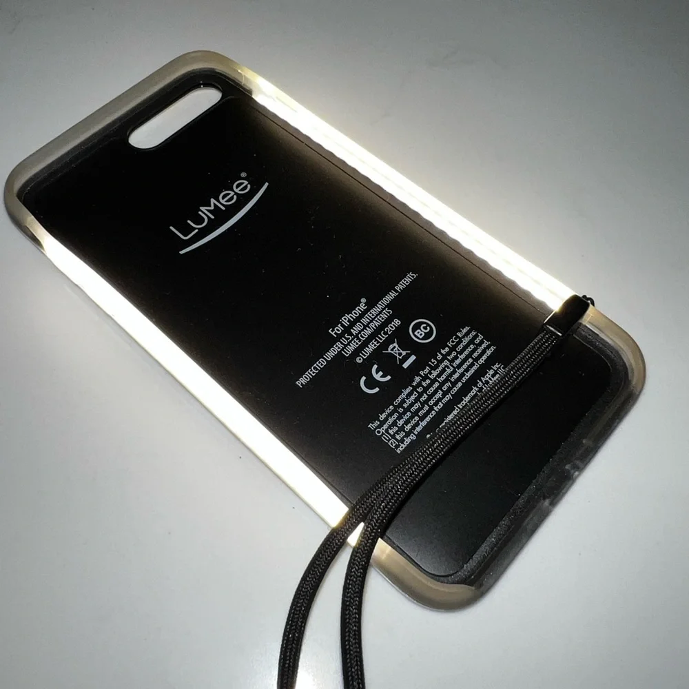 LuMee Duo Phone Case Front & Back LED Photo Lighting for iPhone 8 PLUS, EUC